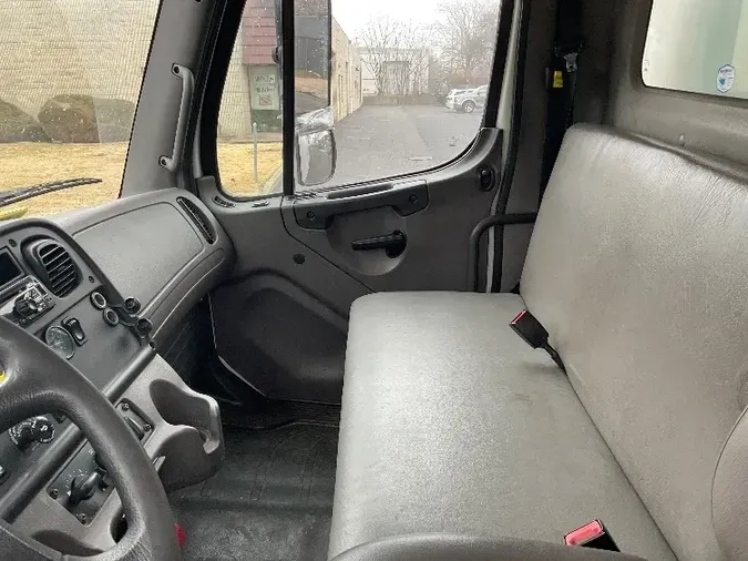 2018 Freightliner M2