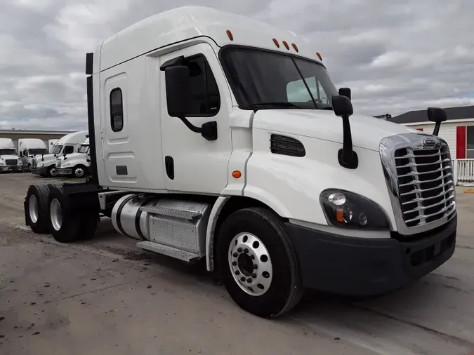 2019 FREIGHTLINER/MERCEDES CASCADIA 113