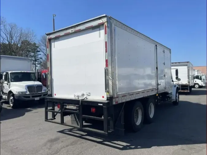 2019 FREIGHTLINER/MERCEDES M2 106
