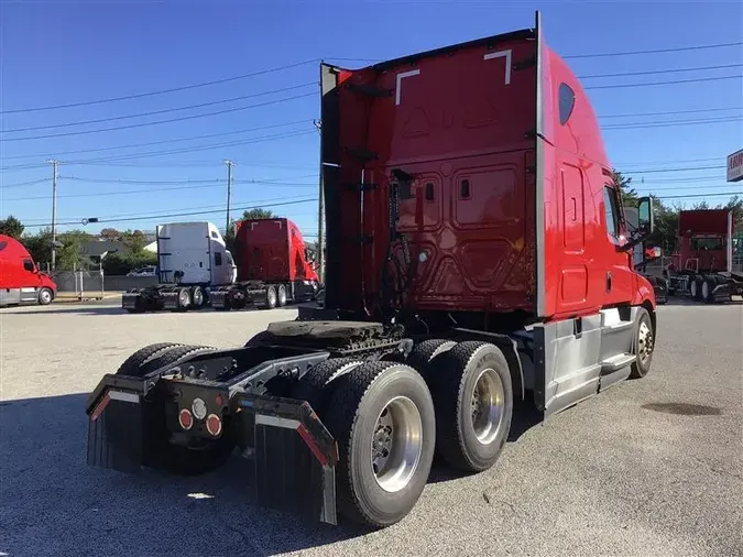 2021 FREIGHTLINER CASCADIA