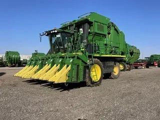 2019 John Deere CP690