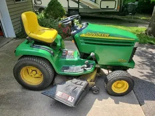 2003 John Deere GT225
