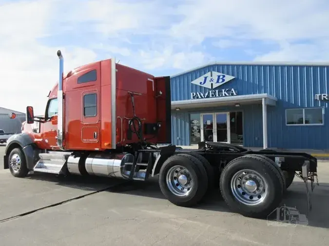 2022 KENWORTH W990