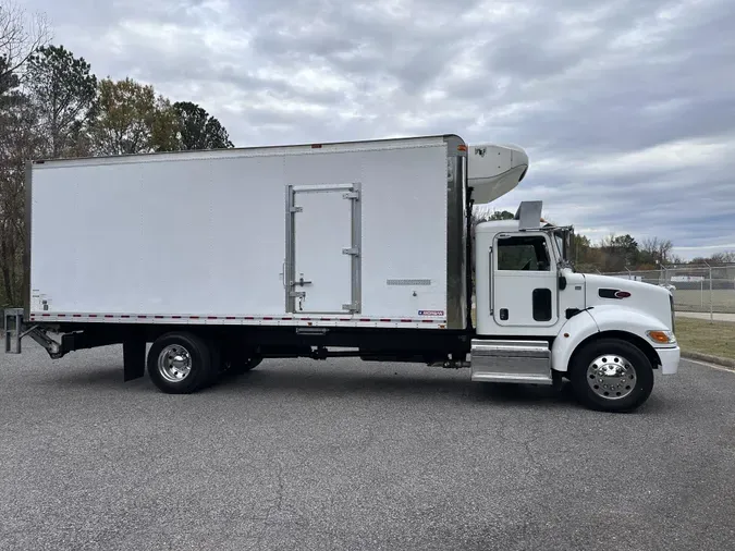 2019 Peterbilt 337