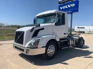 2014 VOLVO VNL42T200