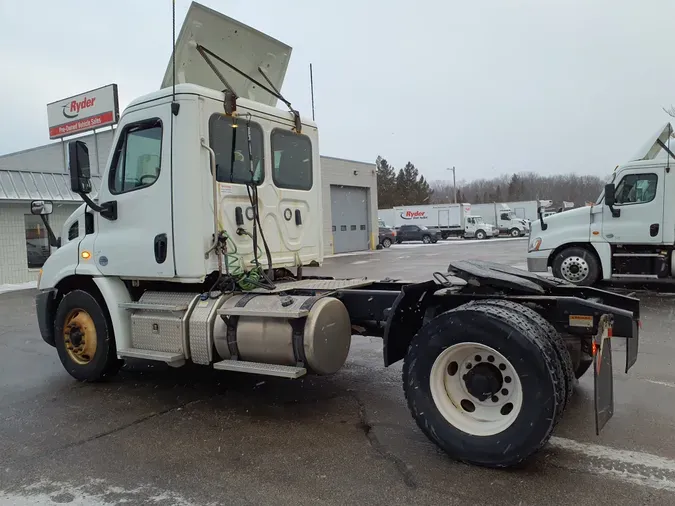 2019 FREIGHTLINER/MERCEDES CASCADIA 113