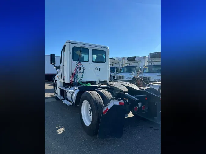 2018 FREIGHTLINER/MERCEDES FLT8664T