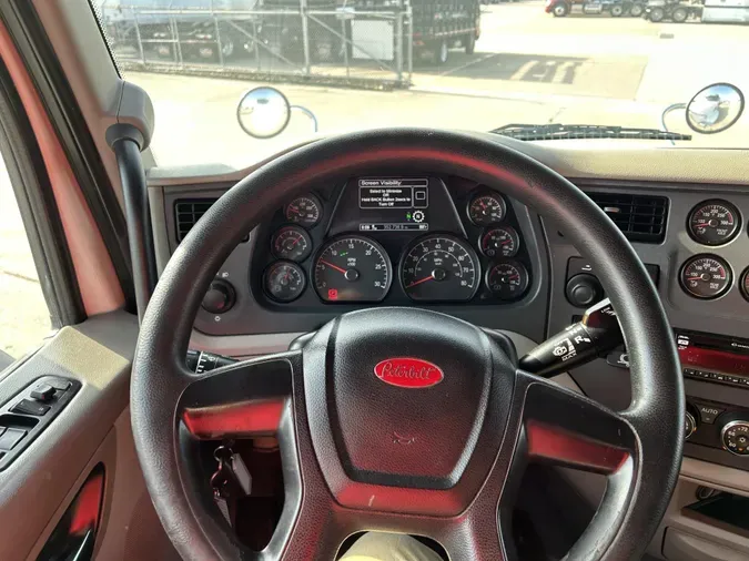 2020 Peterbilt 567