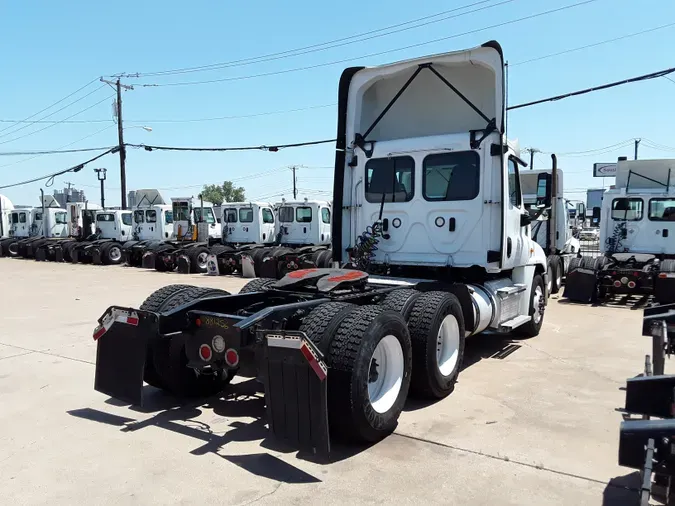 2020 FREIGHTLINER/MERCEDES CASCADIA 125