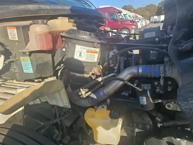 2019 FREIGHTLINER/MERCEDES M2 106