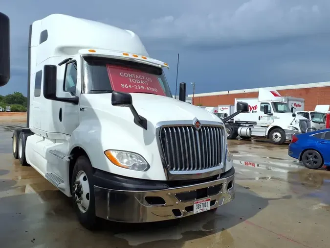 2019 NAVISTAR INTERNATIONAL LT625 SLPR CAB