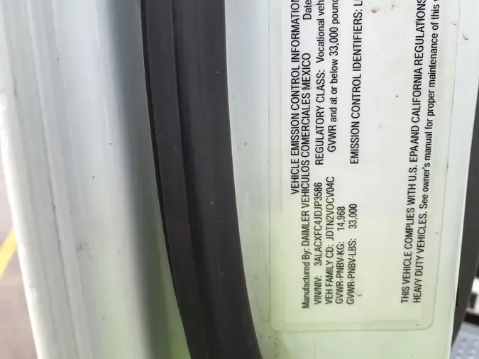 2018 FREIGHTLINER M2 106