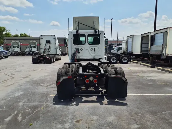 2018 FREIGHTLINER NEW CASCADIA PX12664