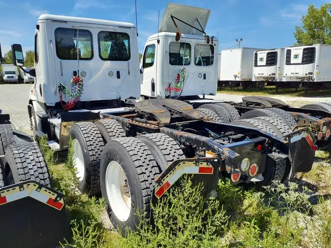 2018 FREIGHTLINER CASCADIA PX11364ST