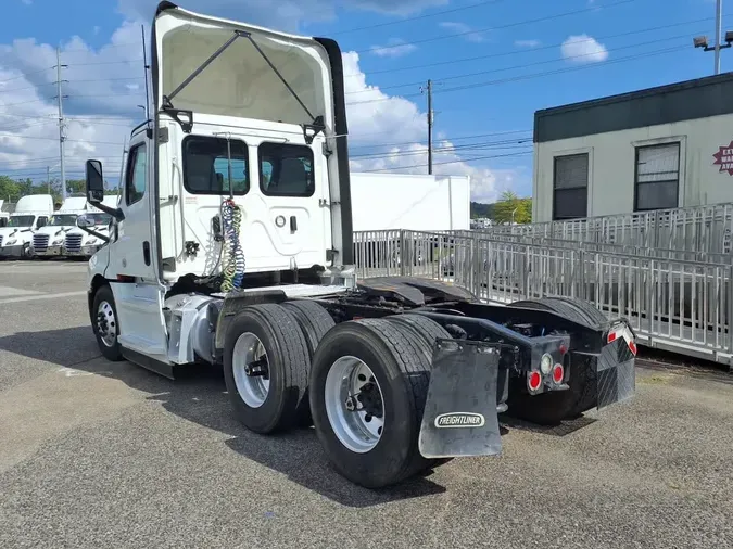 2023 FREIGHTLINER/MERCEDES NEW CASCADIA PX126645afff3d2ea780368a59c6c6a34e13ff0