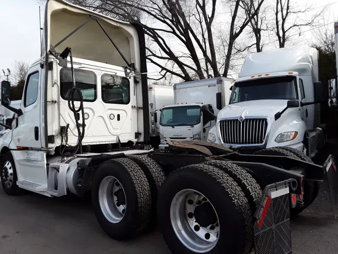 2019 FREIGHTLINER/MERCEDES NEW CASCADIA PX12664