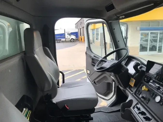 2019 Freightliner M2