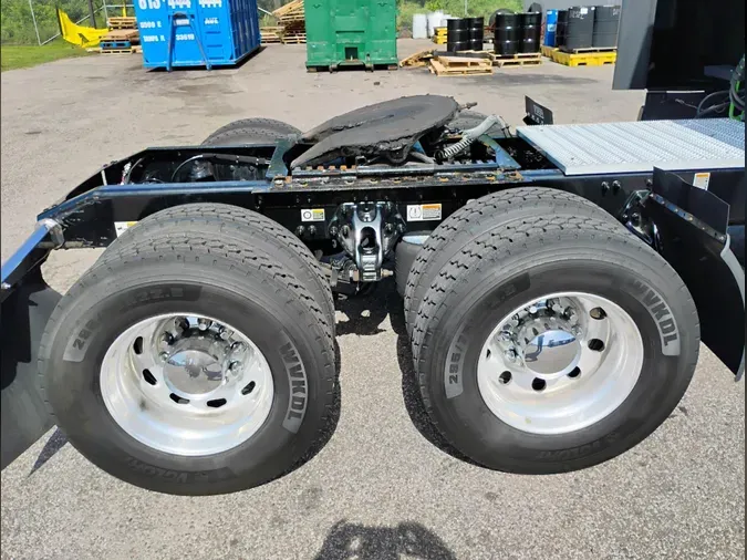 2023 Peterbilt 5795b06a730e8c01b35985abc09961e7f48