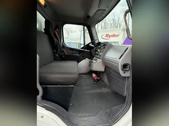2016 FREIGHTLINER/MERCEDES M2 1065b06d59ddbfd32890461bfe6a09e1f53