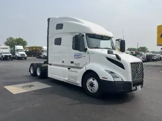 2019 VOLVO VNL64760