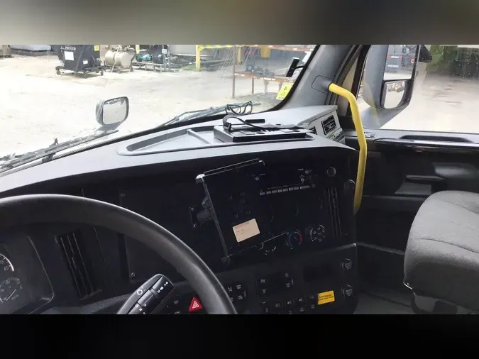 2024 Freightliner Cascadia 126