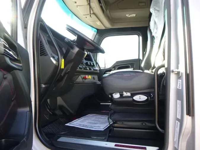 2024 Kenworth T6805b094f37f2db69afd9731ceef88eb7a6