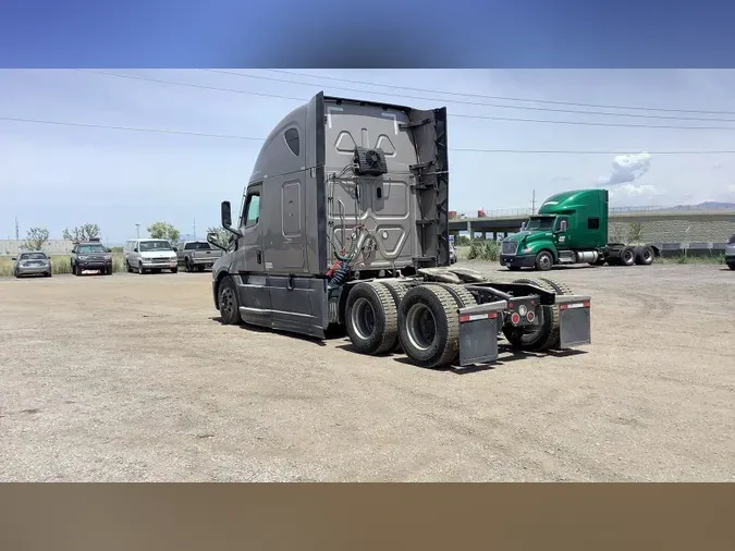 2021 Freightliner Cascadia