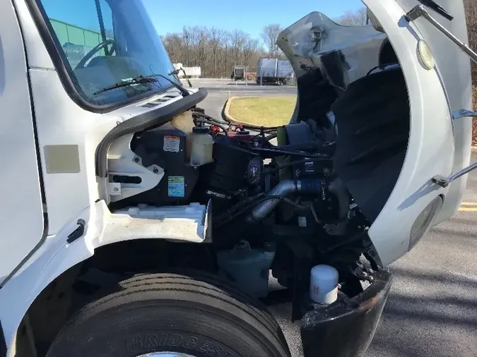 2018 Freightliner M2