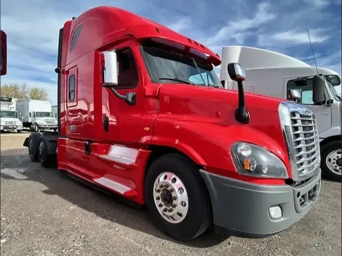 2019 FREIGHTLINER/MERCEDES CASCADIA 125