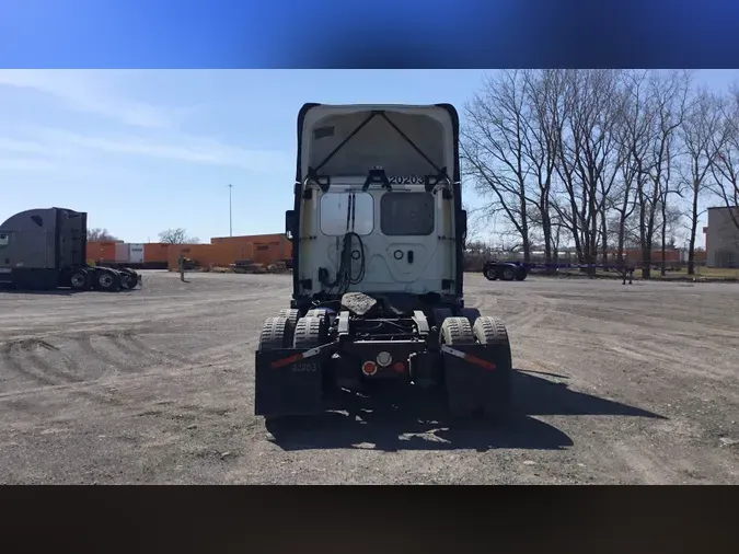 2020 Freightliner Cascadia 126