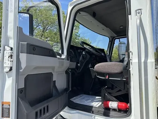 2024 Mack MD6