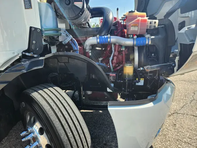 2021 MACK Anthem AN64T