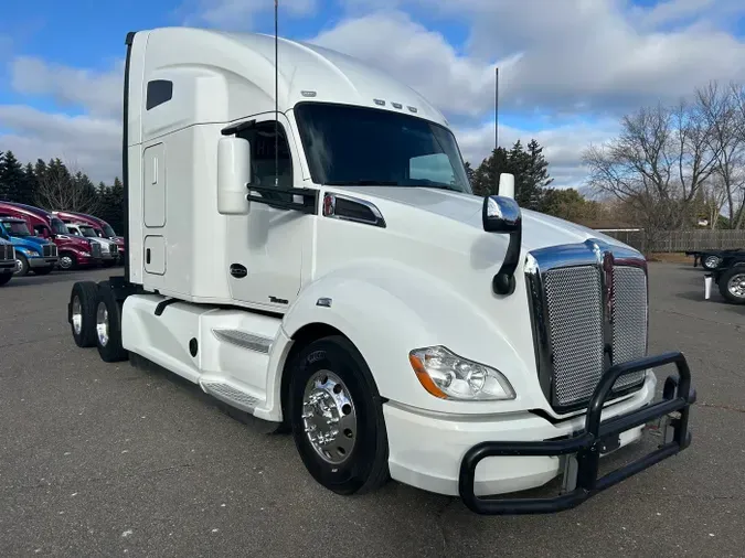 2021 Kenworth T680