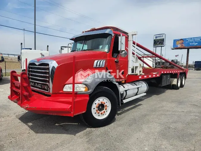 2009 MACK GU813