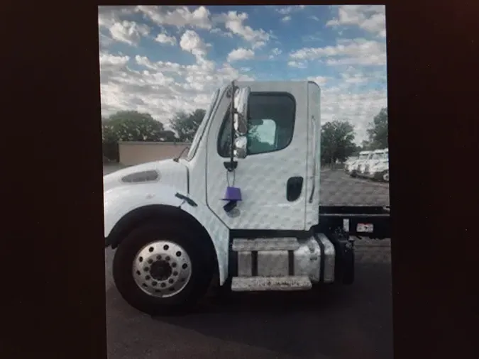 2020 FREIGHTLINER/MERCEDES M2 106