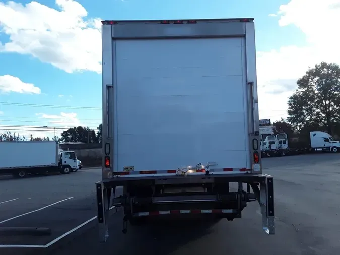 2018 FREIGHTLINER/MERCEDES M2 106