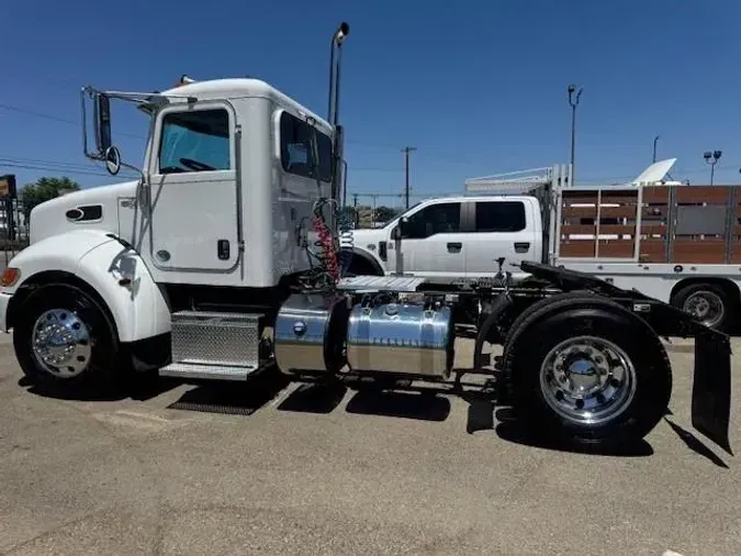 2019 Peterbilt 337