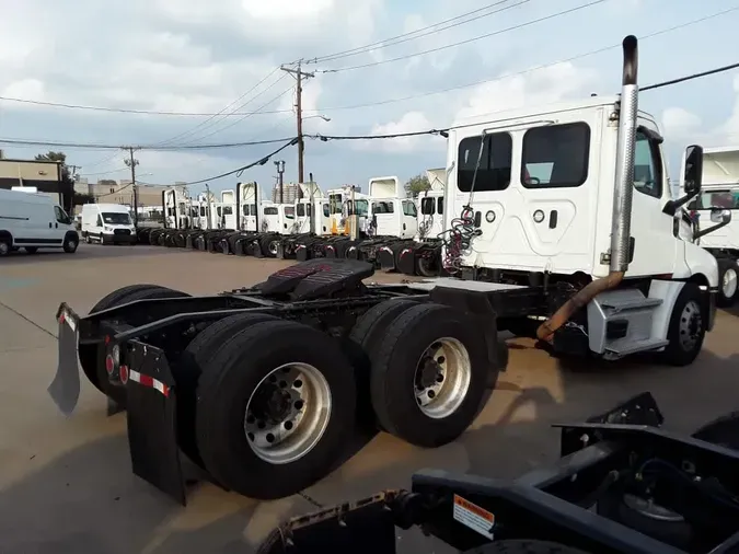 2021 FREIGHTLINER/MERCEDES NEW CASCADIA PX126645b1cb465ffb943fe06c071f53c08a138