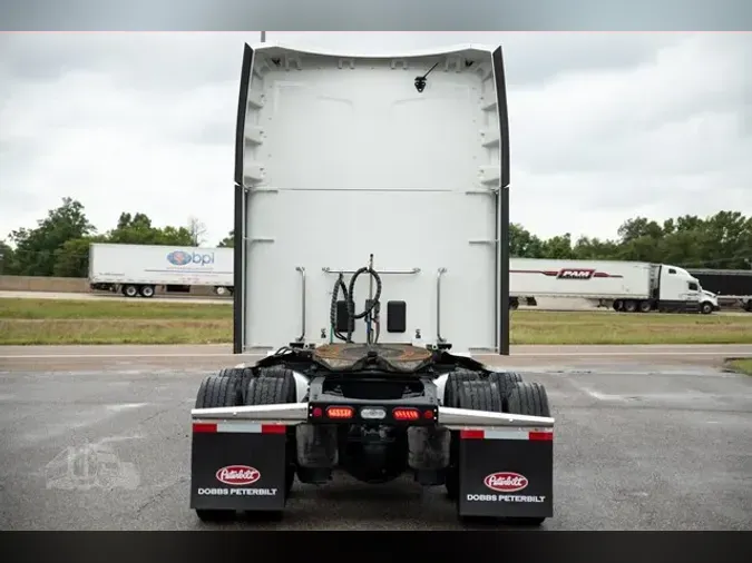 2022 PETERBILT 579