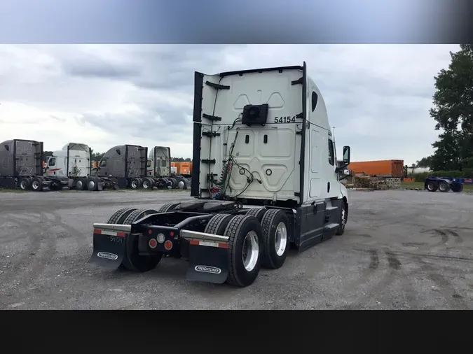 2023 Freightliner Cascadia 126