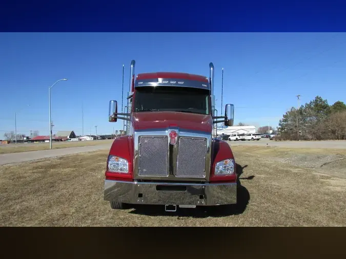 2026 Kenworth T880