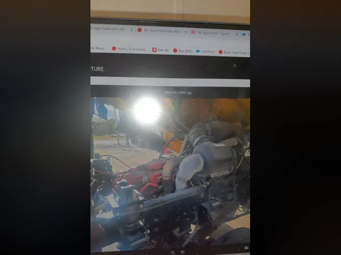 2021 AUTOCAR YARD TRACTOR