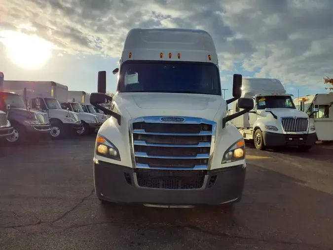 2020 FREIGHTLINER/MERCEDES NEW CASCADIA PX12664