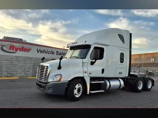 2019 FREIGHTLINER/MERCEDES CASCADIA 125