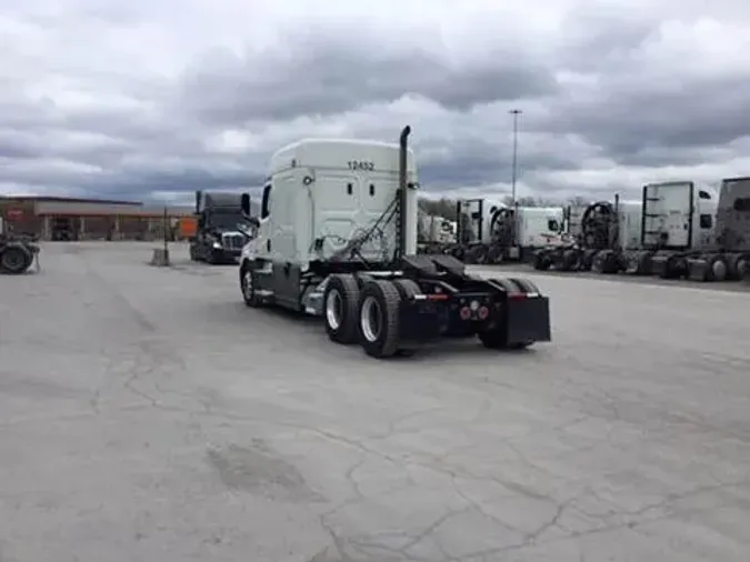 2020 Freightliner Cascadia