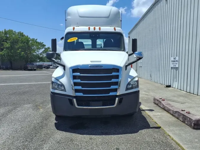 2019 FREIGHTLINER NEW CASCADIA PX12664