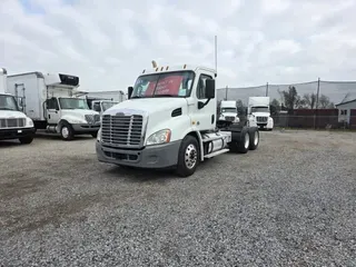 2018 FREIGHTLINER/MERCEDES CASCADIA 113