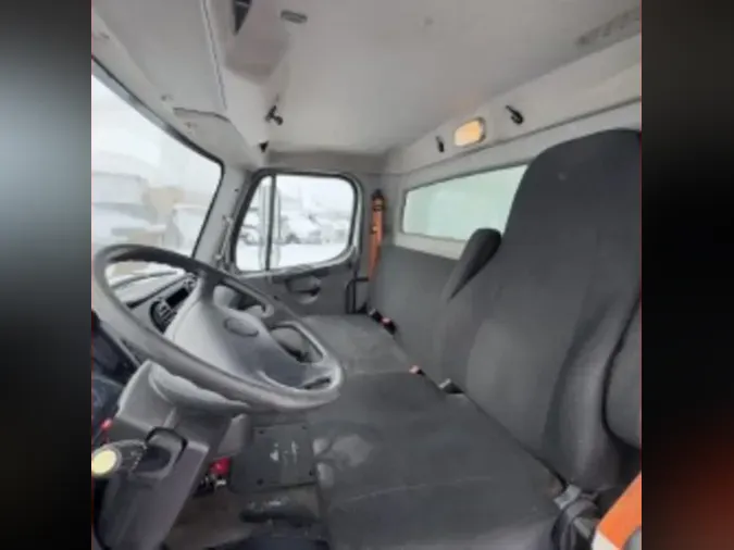 2019 FREIGHTLINER/MERCEDES M2 106