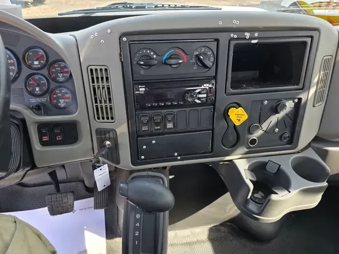 2019 NAVISTAR INTERNATIONAL 4300