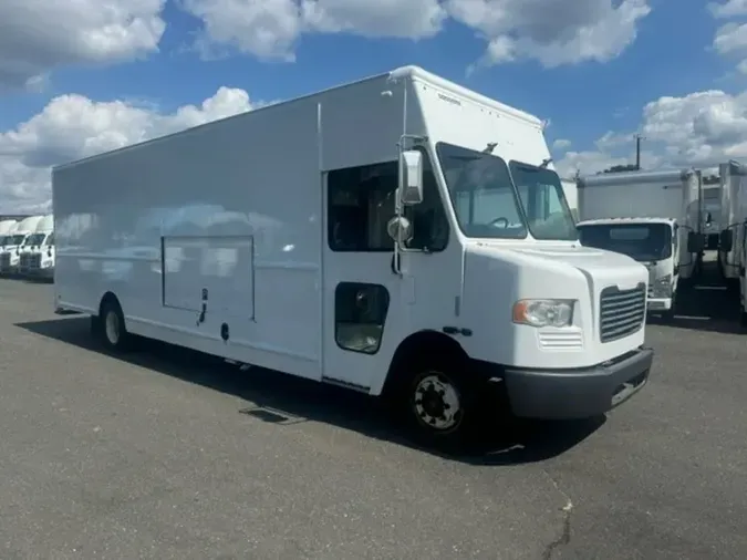 2017 FRTLR CUSTOM CHASSIS CORP MT55